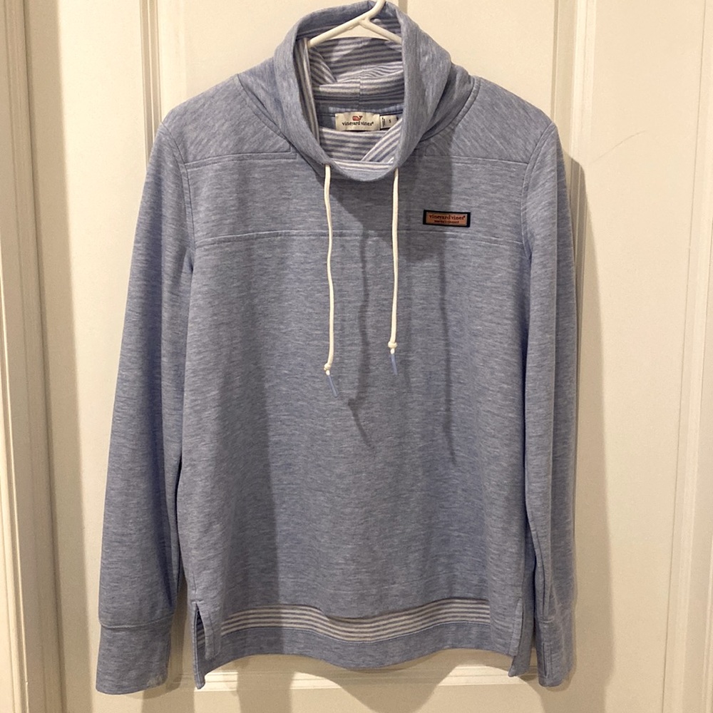 Vineyard Vines Women's Light Blue Pull Over